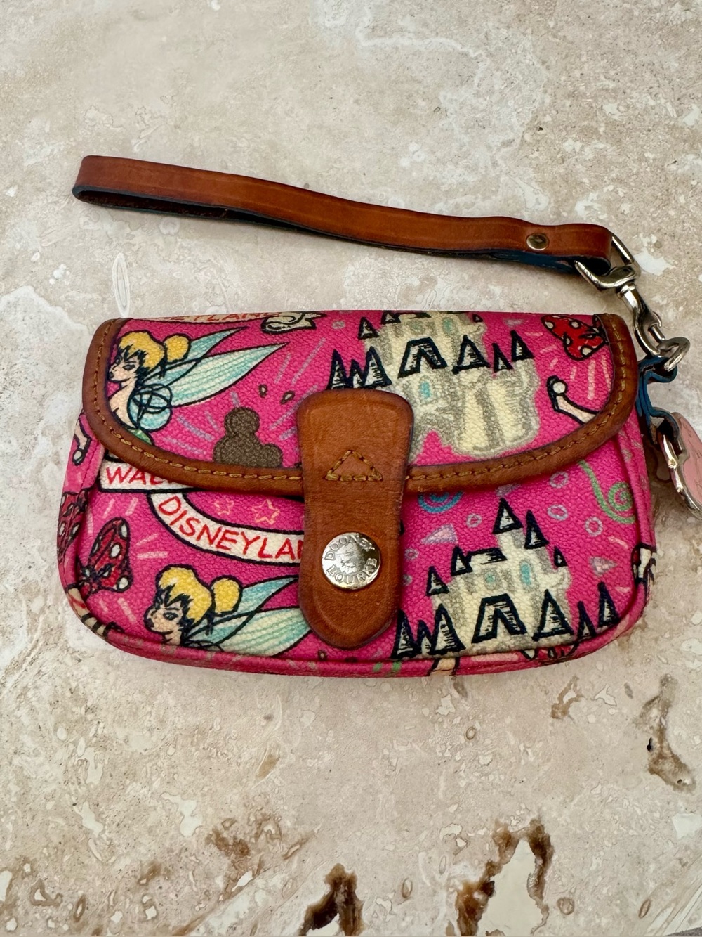 🩷 *RARE* Dooney & Bourke Disney Pink Wristlet Wallet Clutch Purse🩷Y2K Collectors